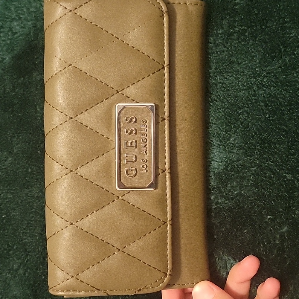 Guess wallet